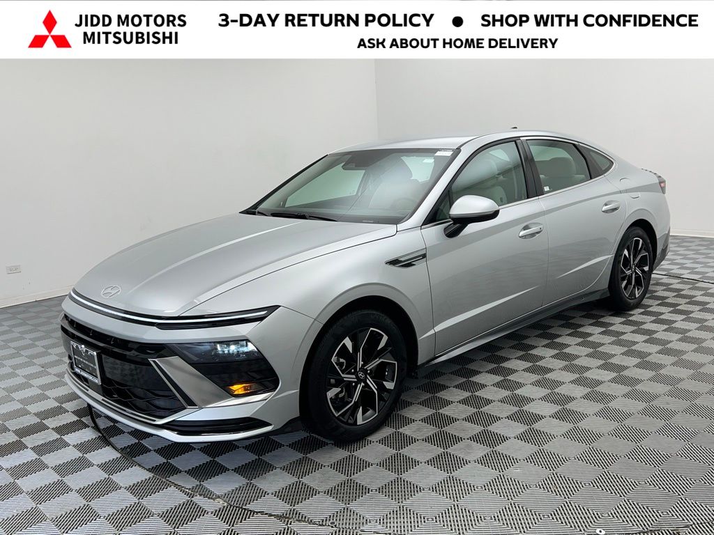 2025 Hyundai Sonata SEL's photo