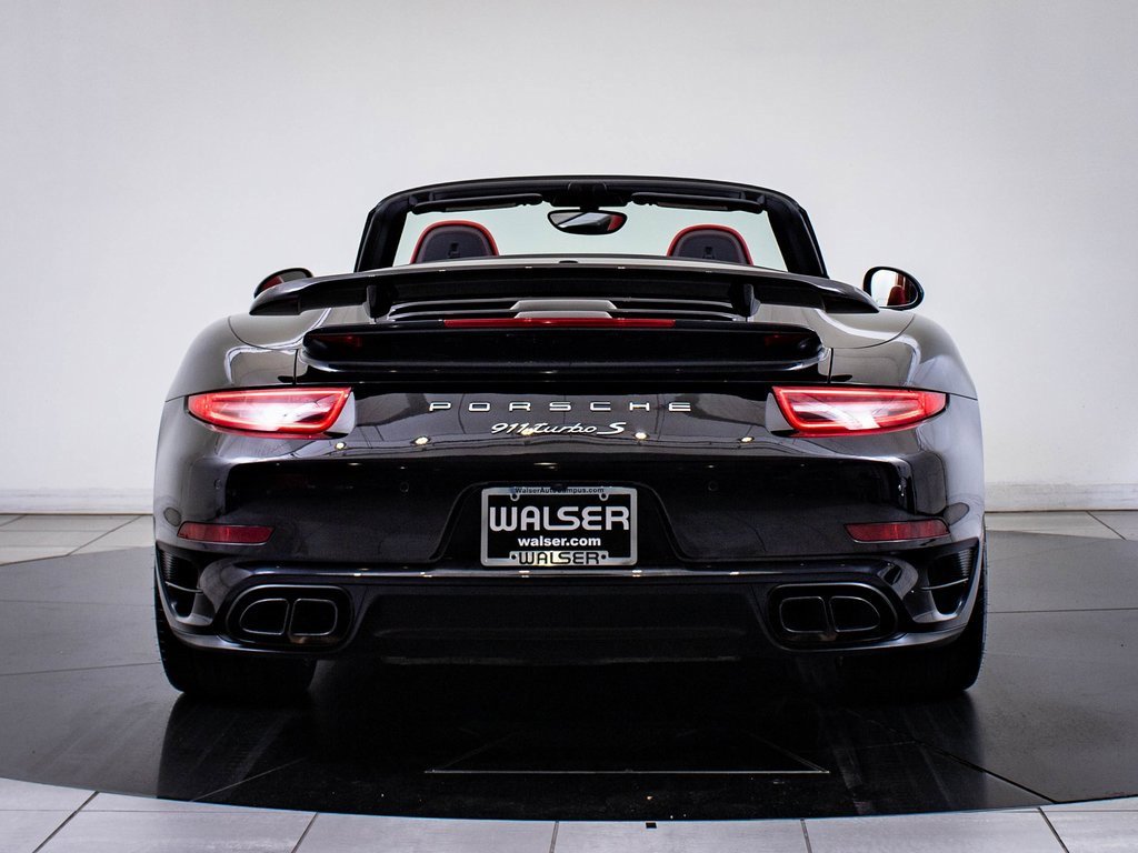 2015 Porsche 911 Turbo S photo 6