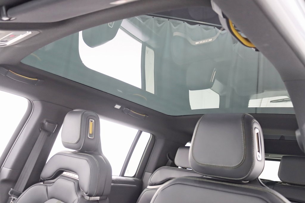 2025 Rivian R1S Adventure photo 25