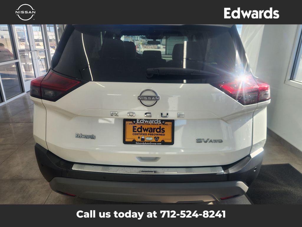 2023 Nissan Rogue SV photo 3