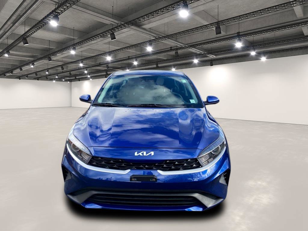 2023 Kia Forte LXS photo 2