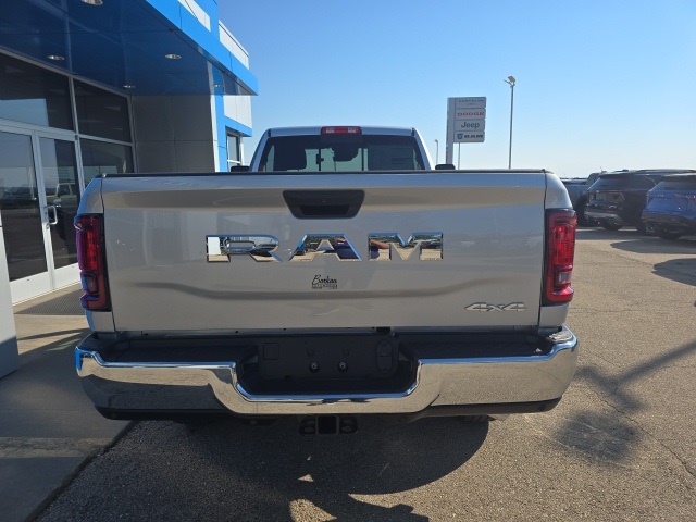 2026 Ram 2500 Tradesman photo 4