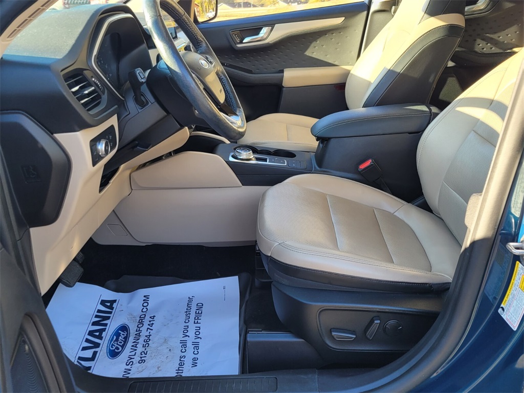 2020 Ford Escape SEL photo 4