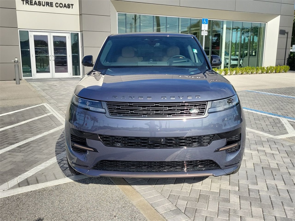 2025 Land Rover Range Rover Sport SE photo 7