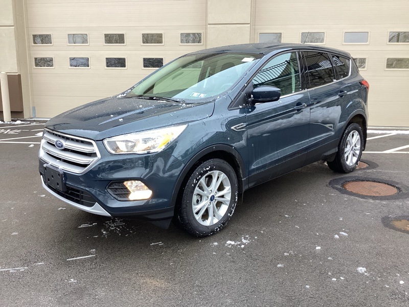 2019 Ford Escape SE photo 3