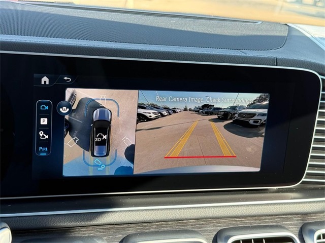 2026 Mercedes Benz GLS 450 4MATIC photo 16