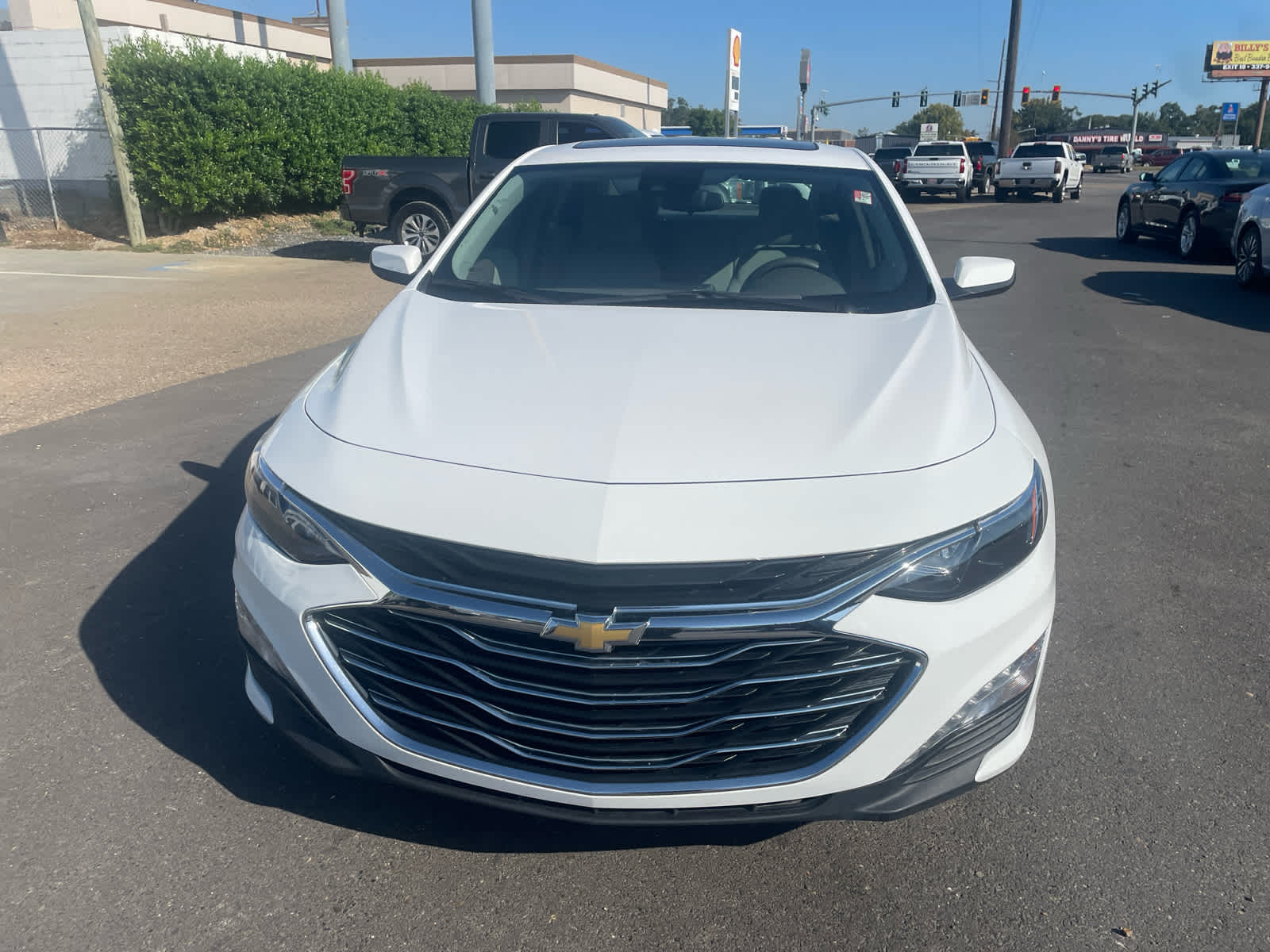 2024 Chevrolet Malibu 1LT photo 3