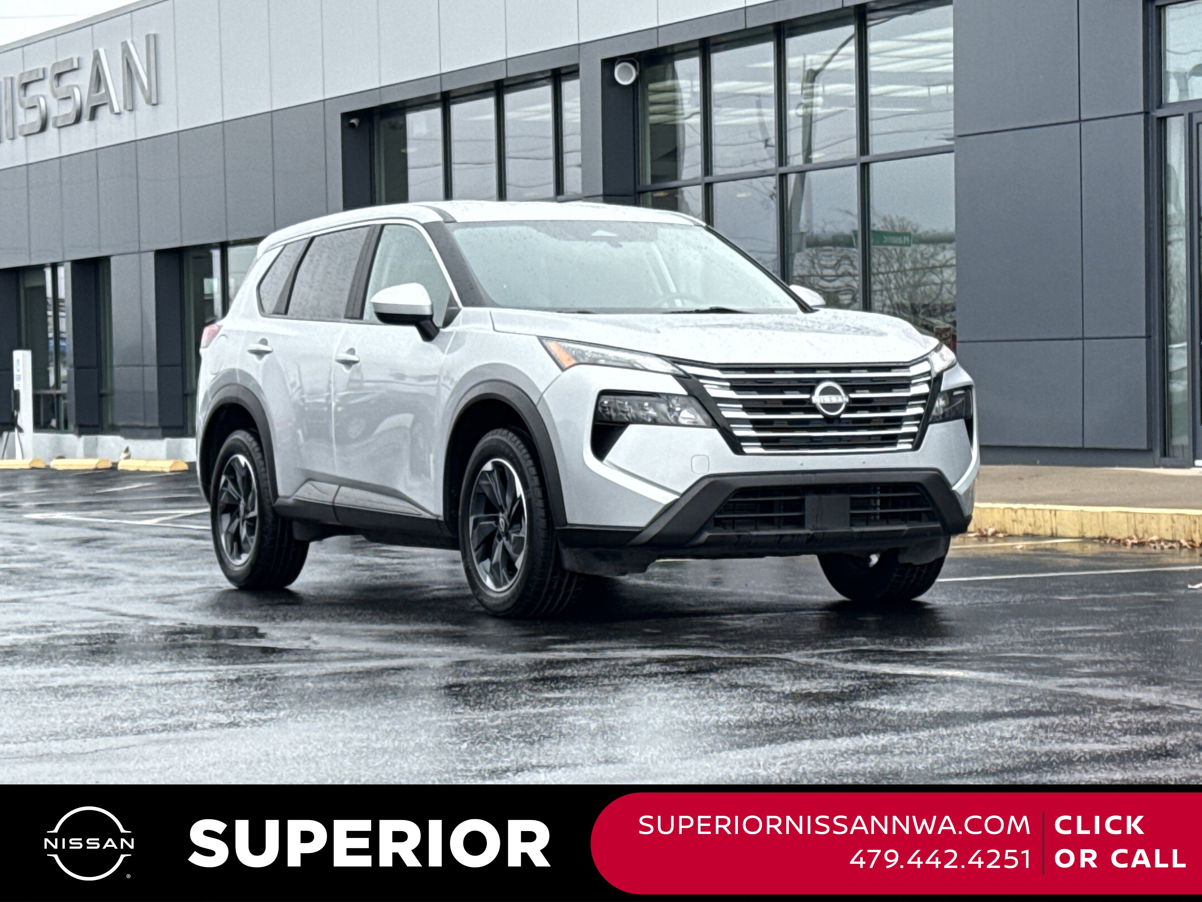 2024 Nissan Rogue SV's photo