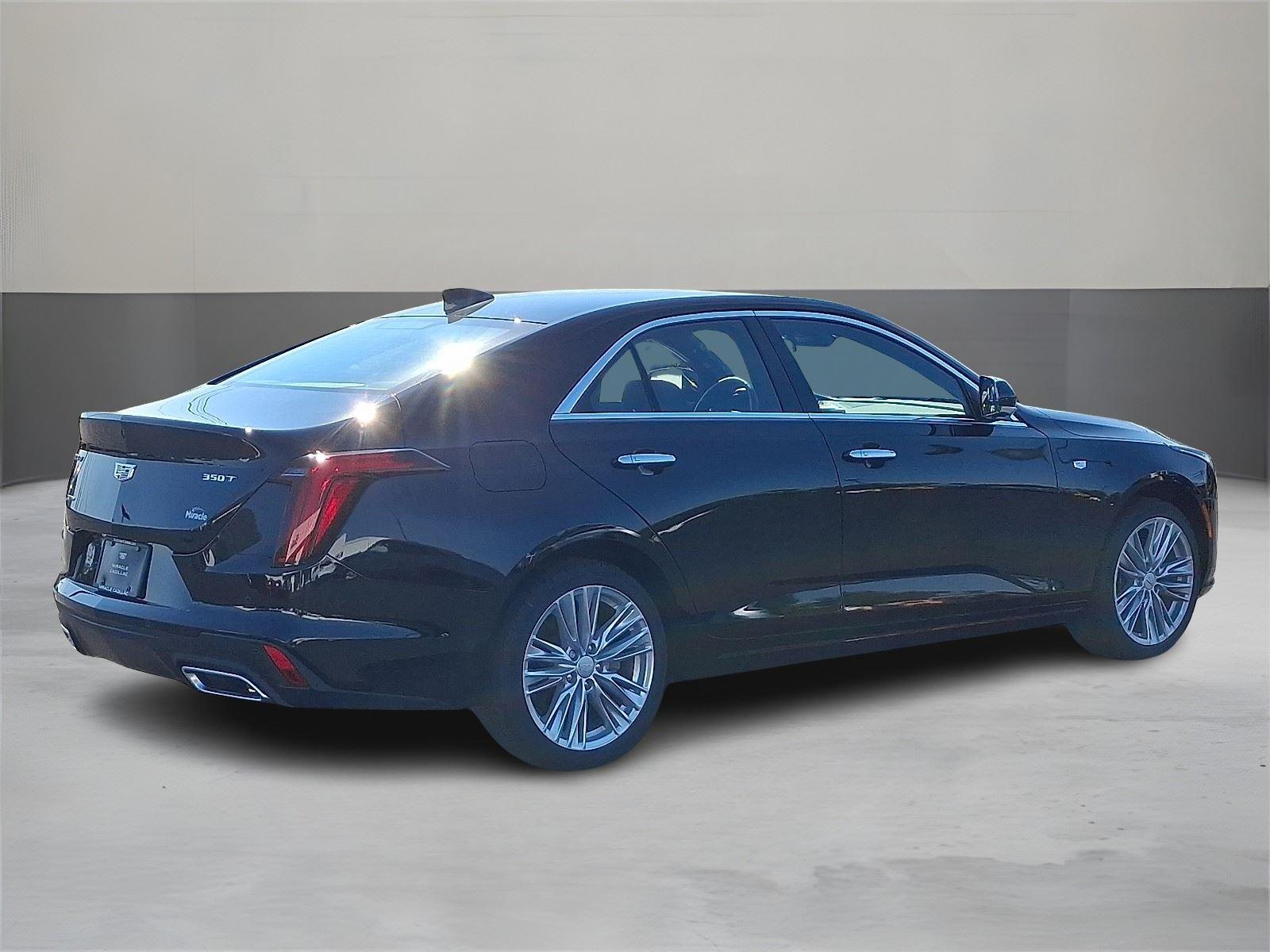 2025 Cadillac CT4 Premium Luxury photo 3