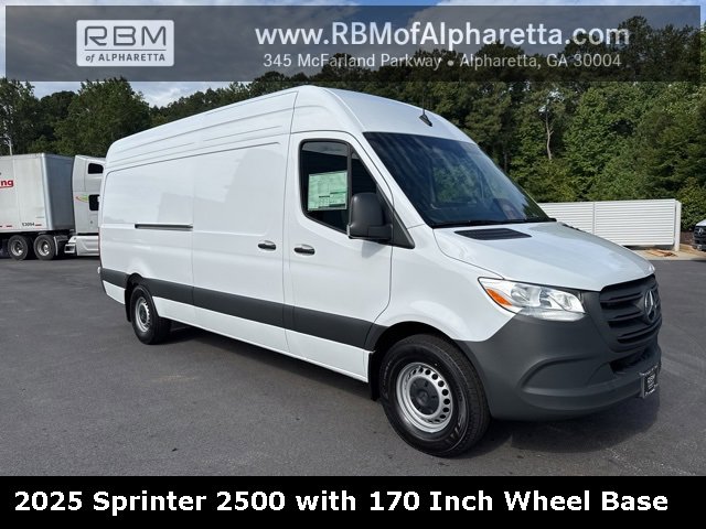 2025 Mercedes-Benz Sprinter Cargo Van Base's photo
