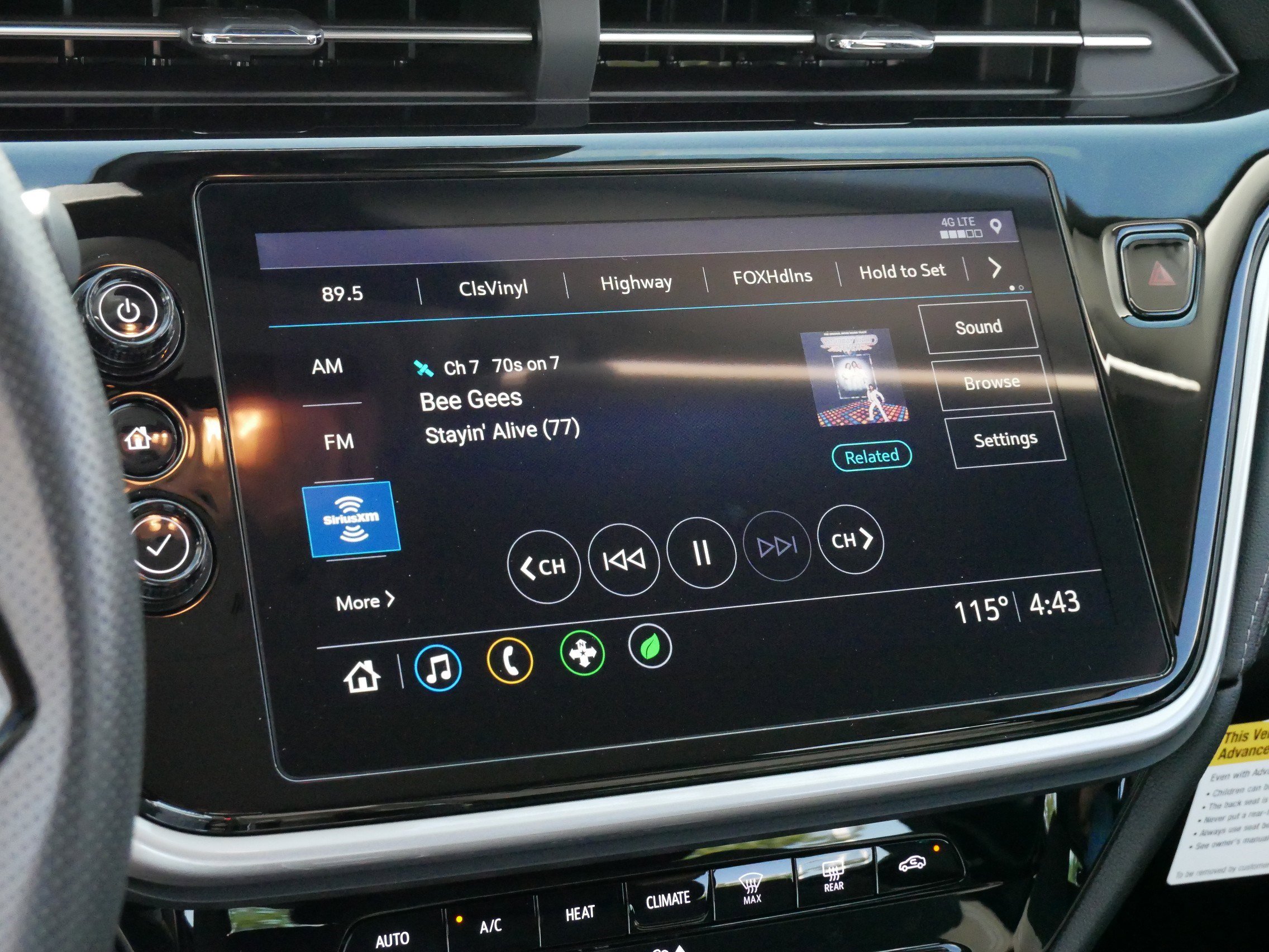 2022 Chevrolet Bolt EUV photo 22