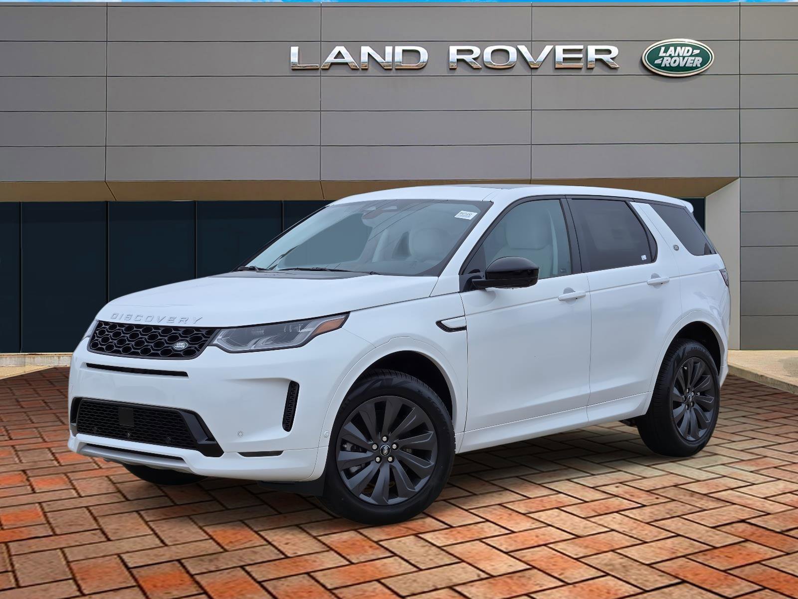 2025 Land Rover Discovery Sport S's photo