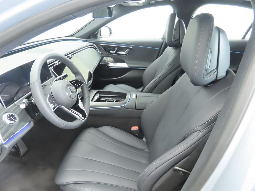2026 Mercedes Benz E 350 4MATIC photo 18