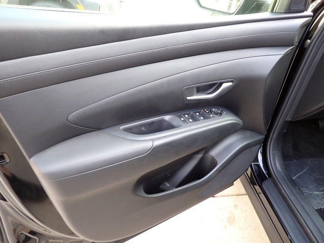 2025 Hyundai Tucson SE photo 7