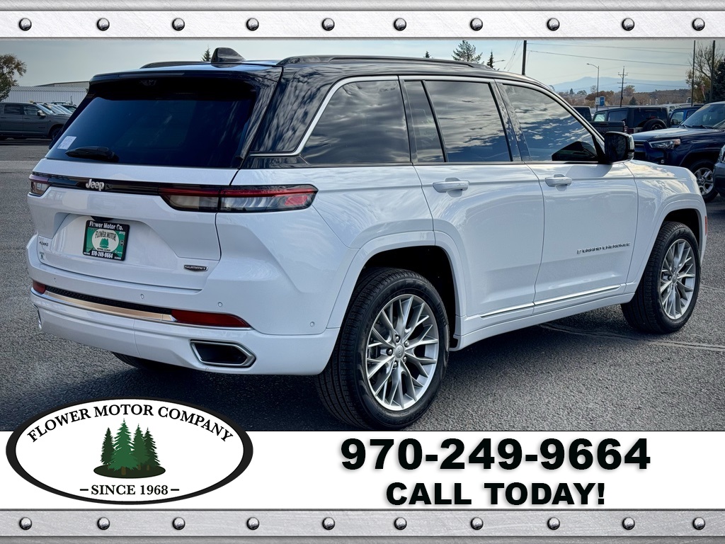 2025 Jeep Grand Cherokee Summit photo 4