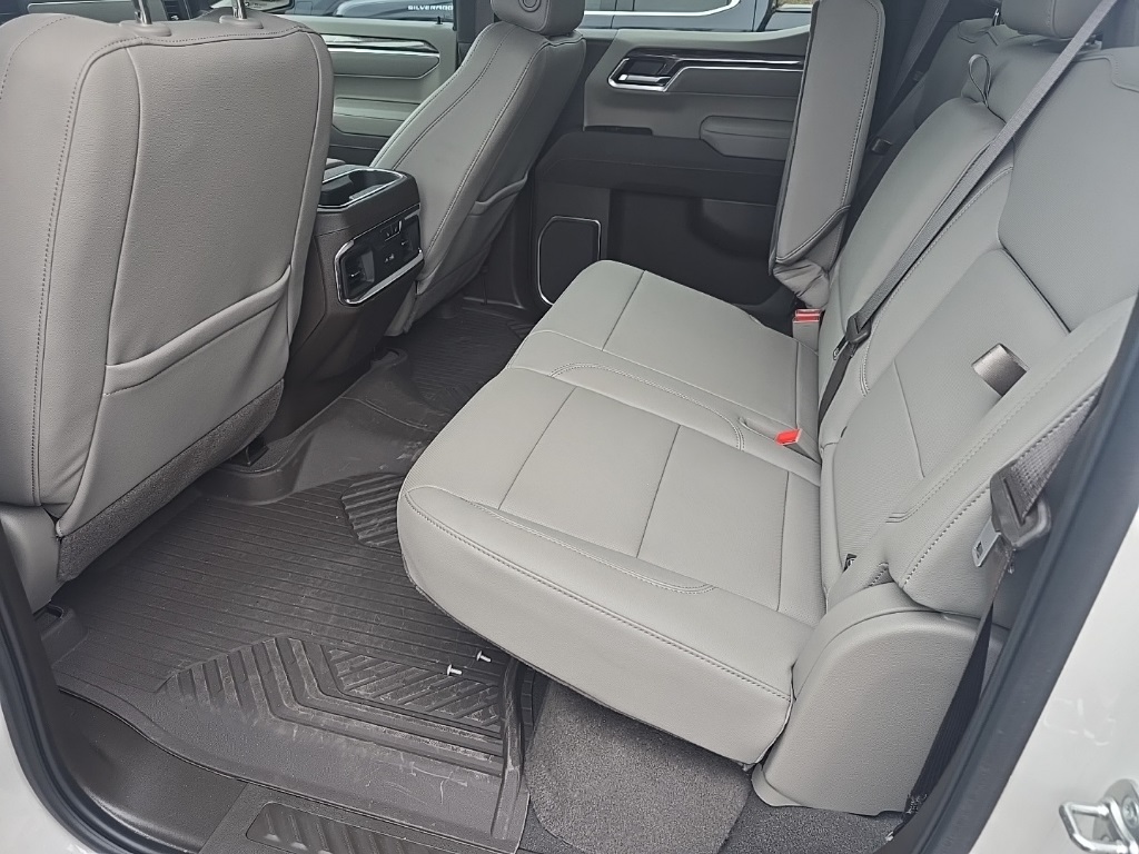 2025 Chevrolet Silverado 1500 LTZ photo 10