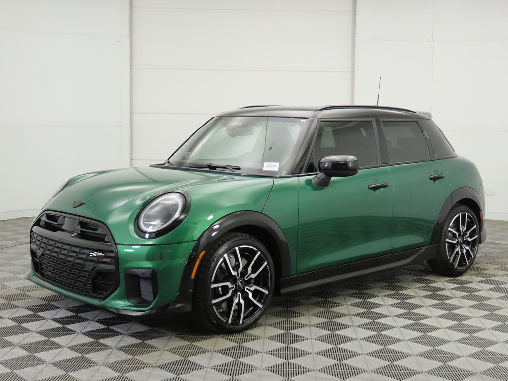 2026 MINI Hardtop 4 Door S's photo