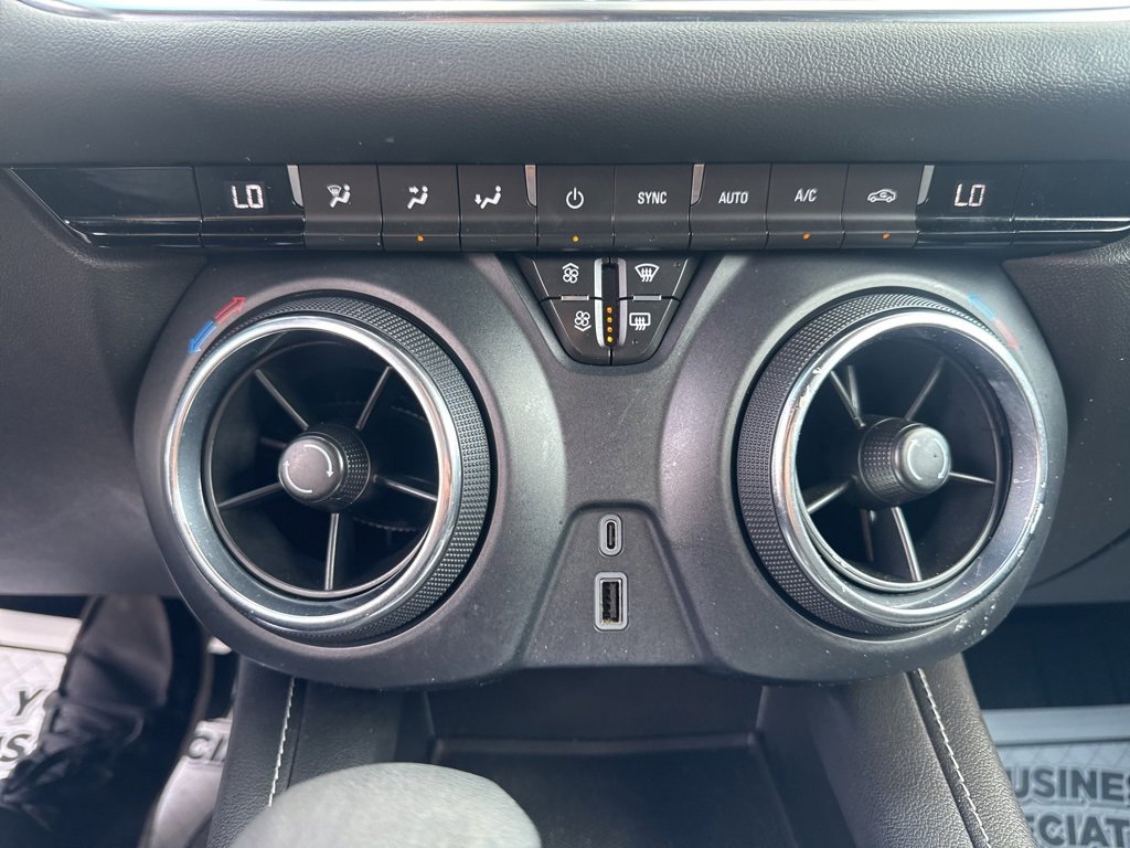 2023 Chevrolet Blazer 2LT photo 19