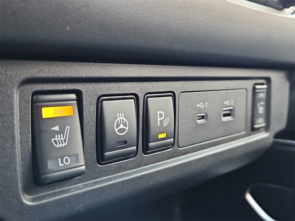 2022 Nissan Frontier Crew Cab photo 22