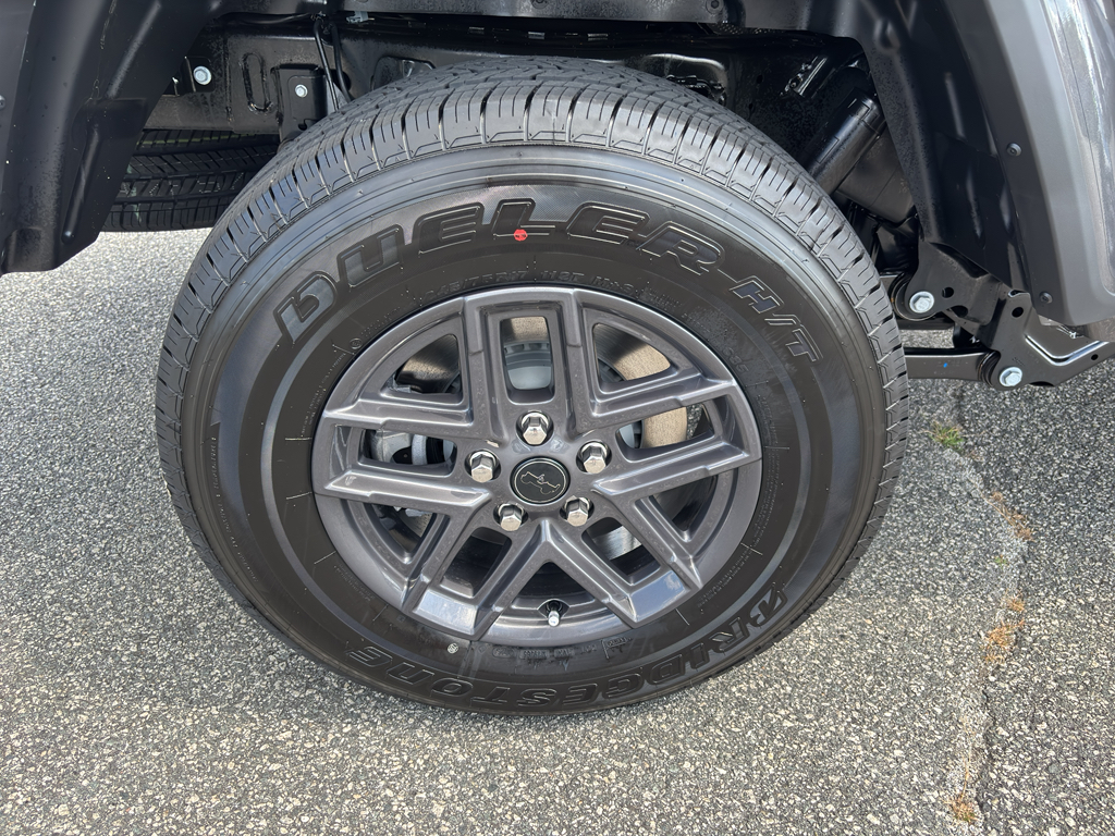2025 Jeep Gladiator Sport photo 14