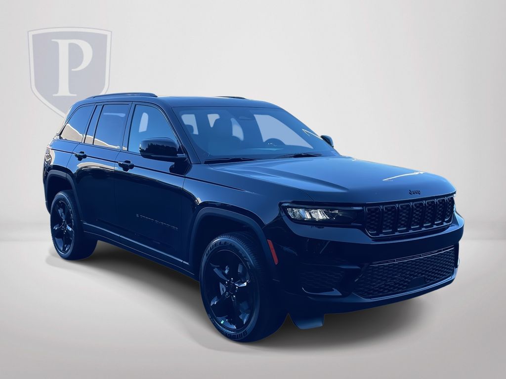 2025 Jeep Grand Cherokee Altitude's photo