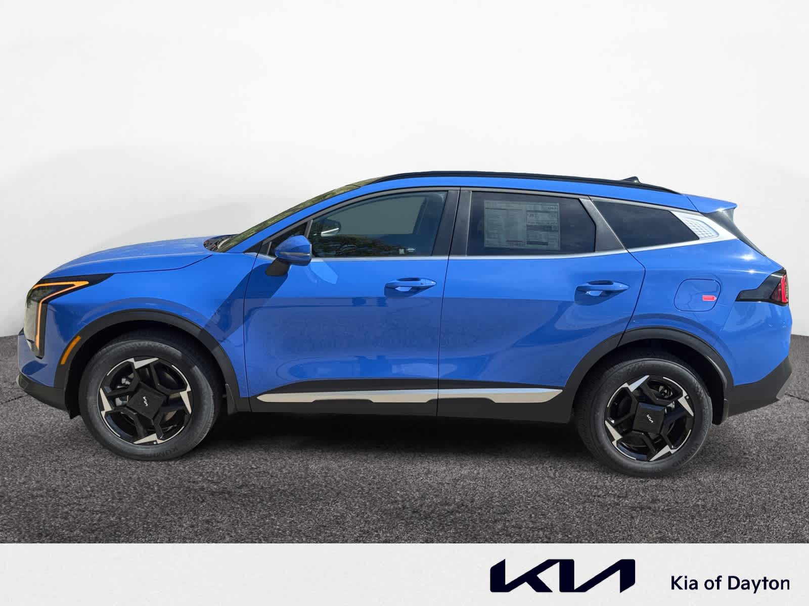 2026 Kia Sportage EX photo 2