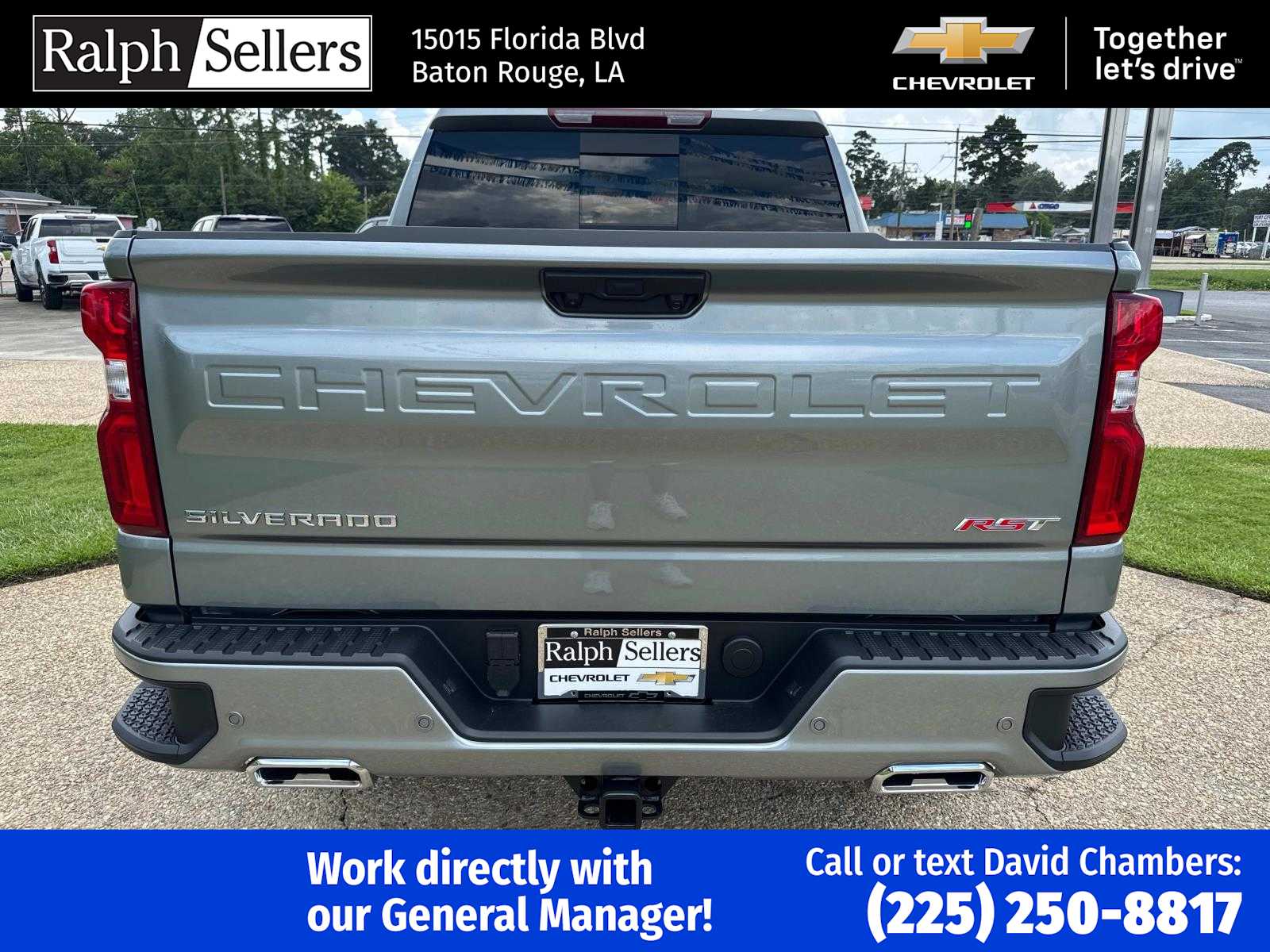 2026 Chevrolet Silverado 1500 RST photo 3
