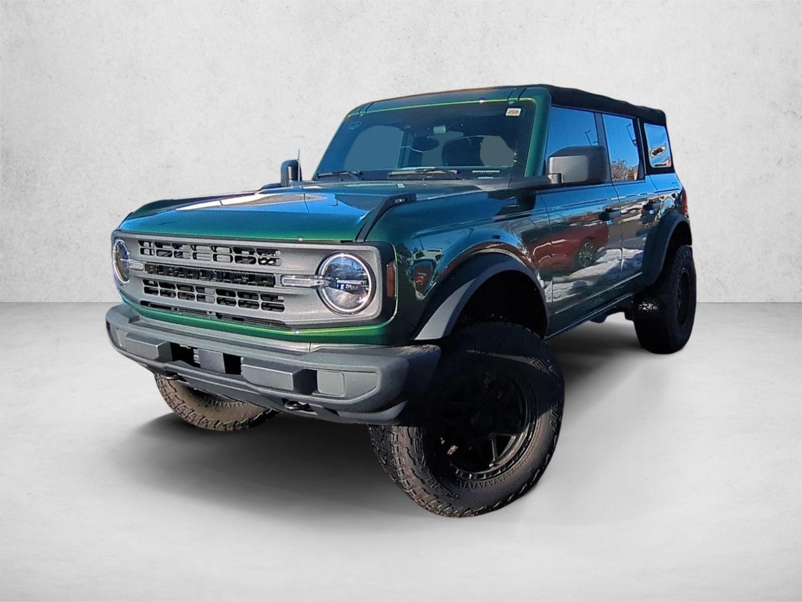 2022 Ford Bronco 4-Door Base's photo