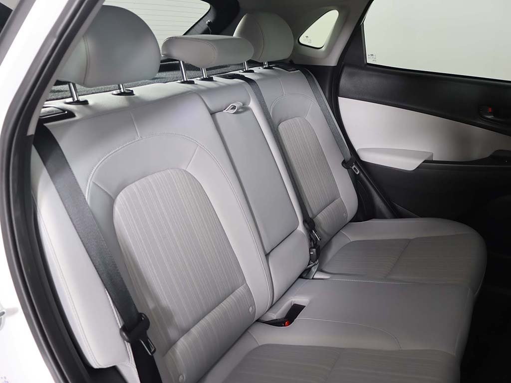 2023 Hyundai Kona SEL photo 21
