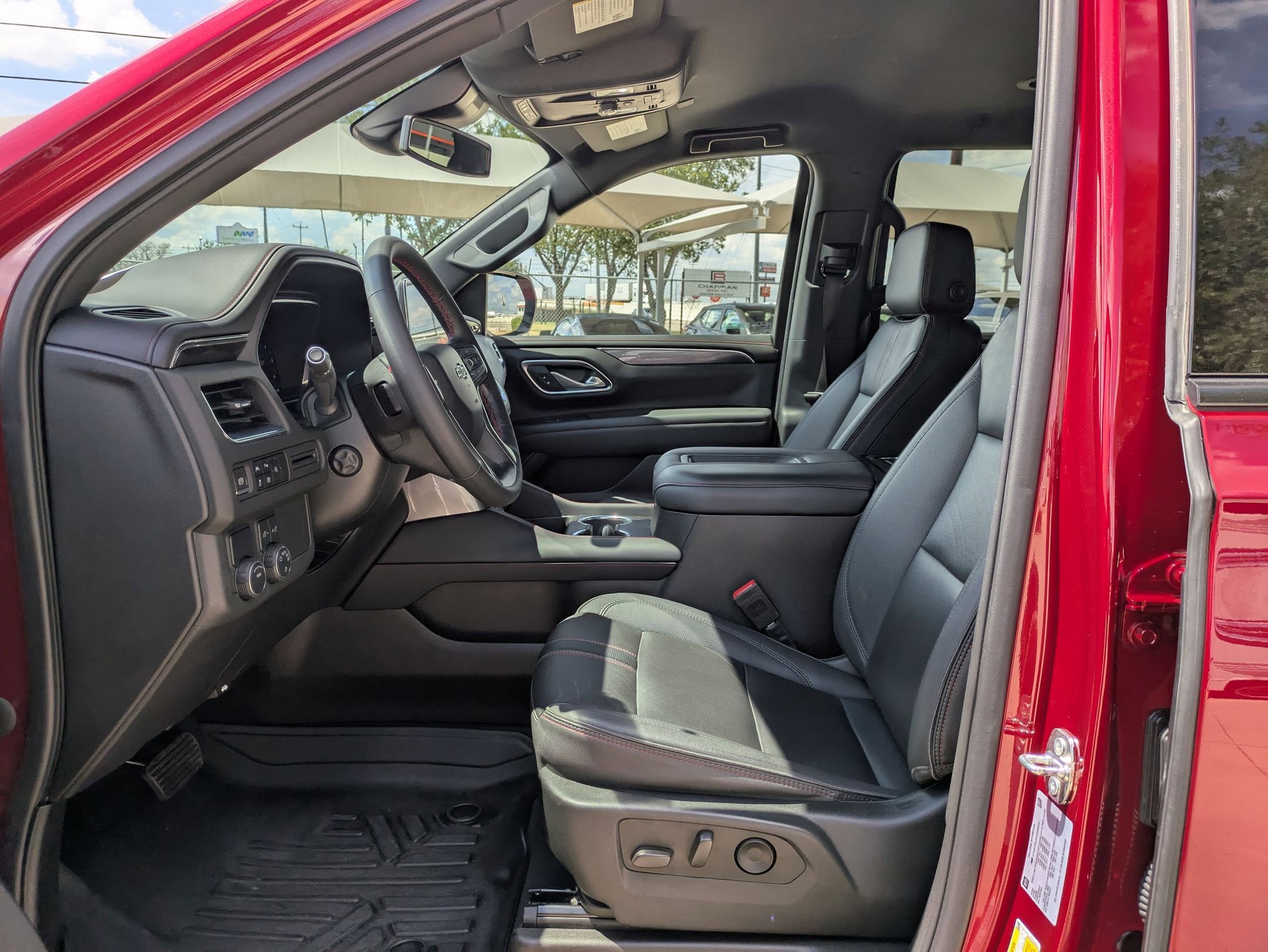 2023 Chevrolet Tahoe RST photo 8