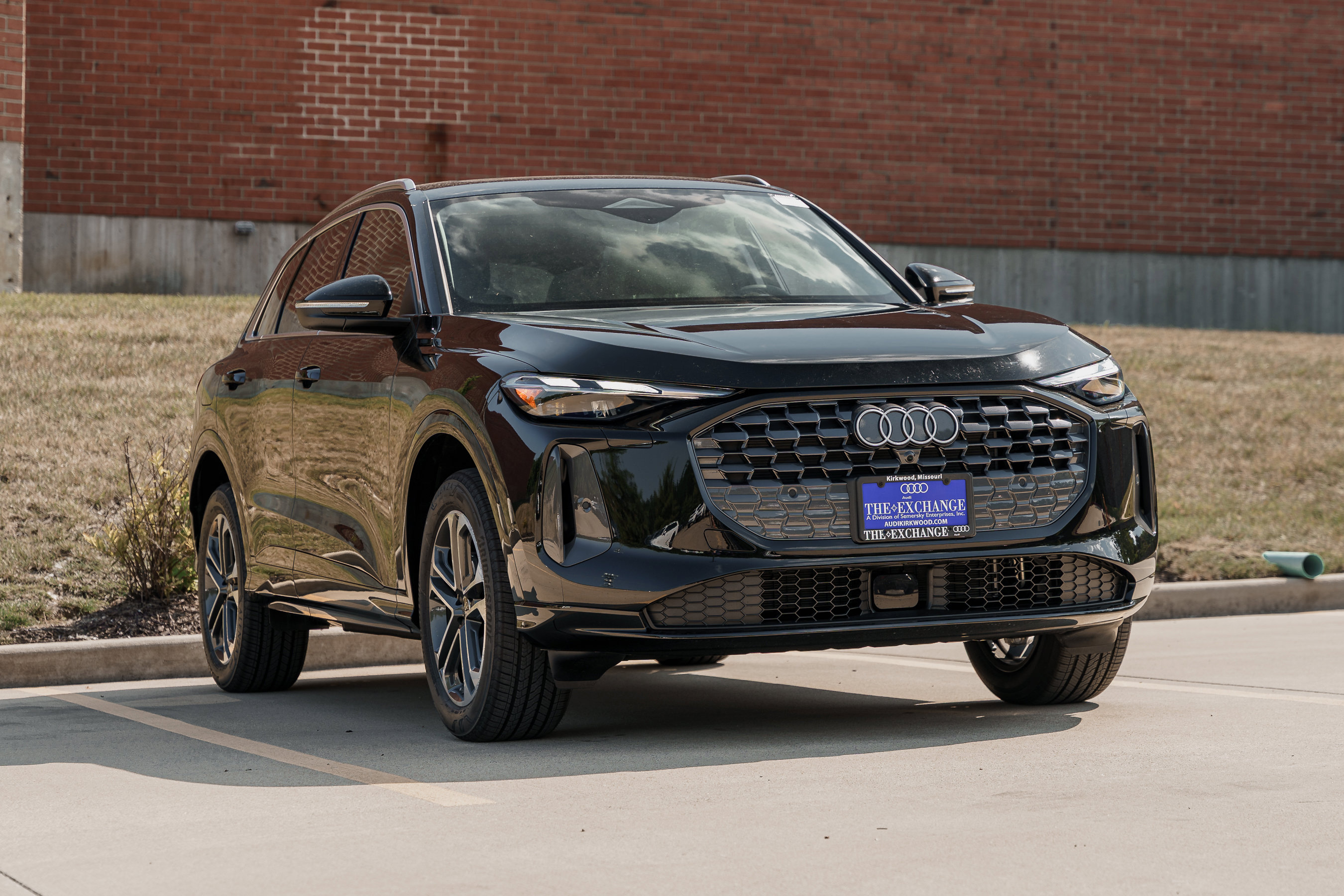 2025 Audi New Q5 Premium's photo