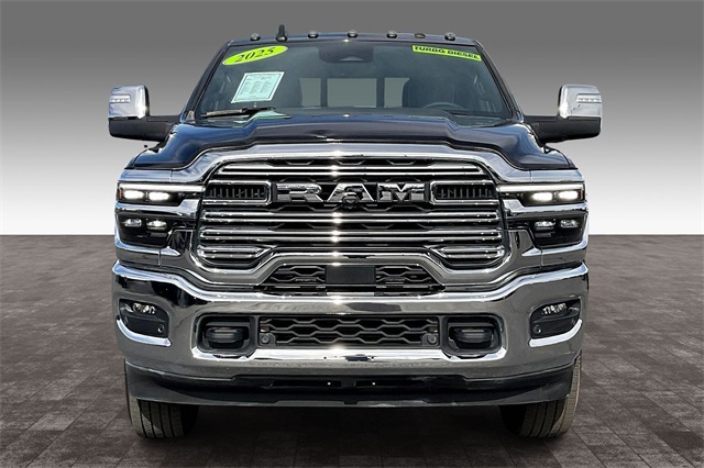 2025 Ram 3500 Laramie photo 3