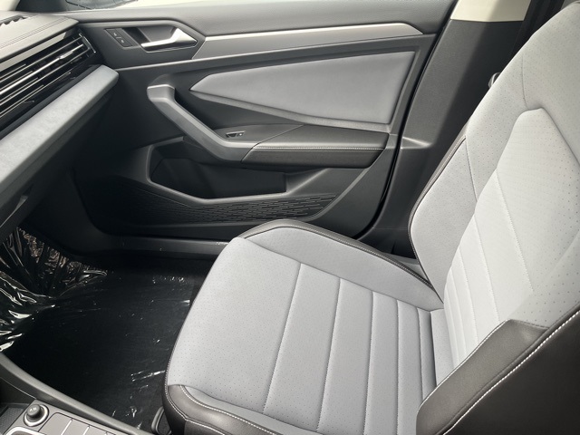 2026 Volkswagen Jetta SE photo 43