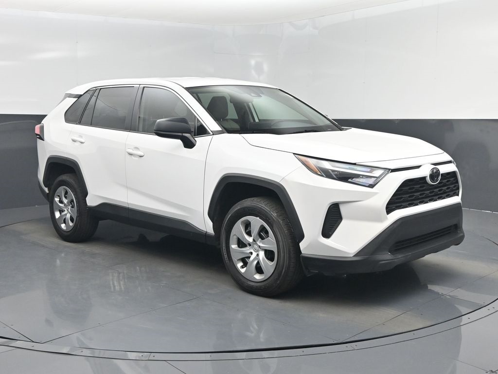 2023 Toyota RAV4 LE