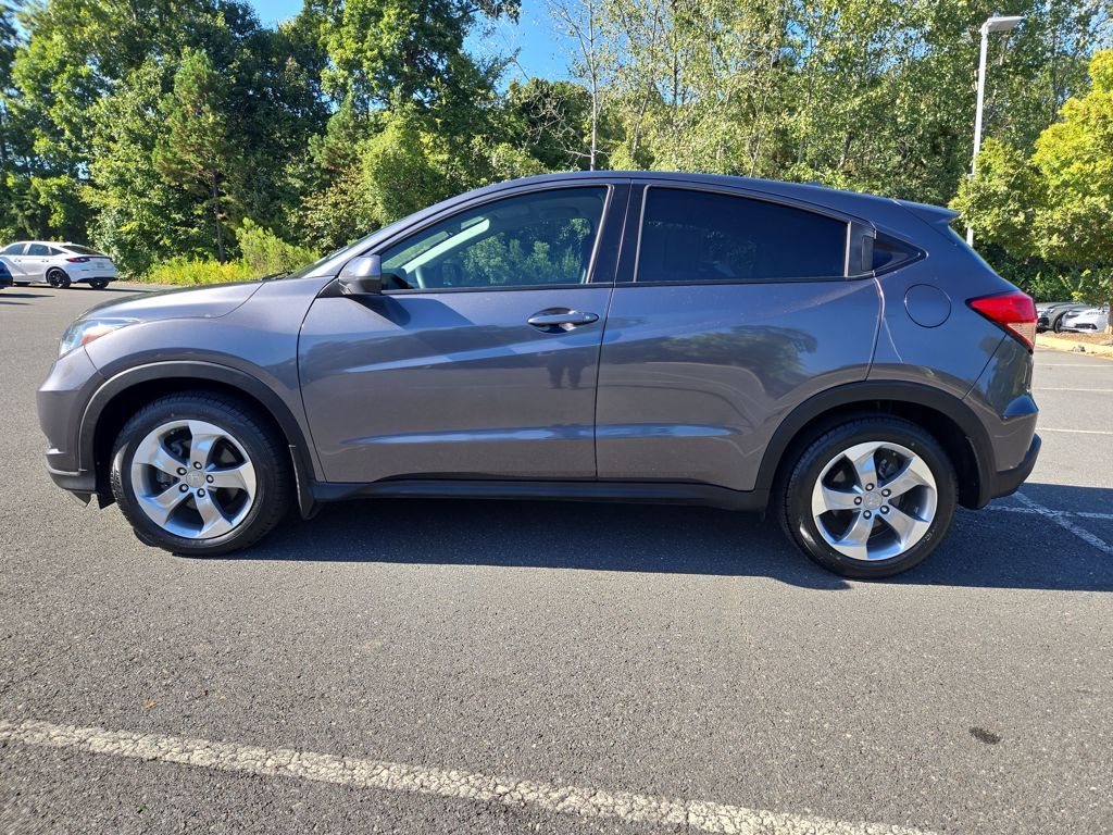 2018 Honda HR-V LX photo 2
