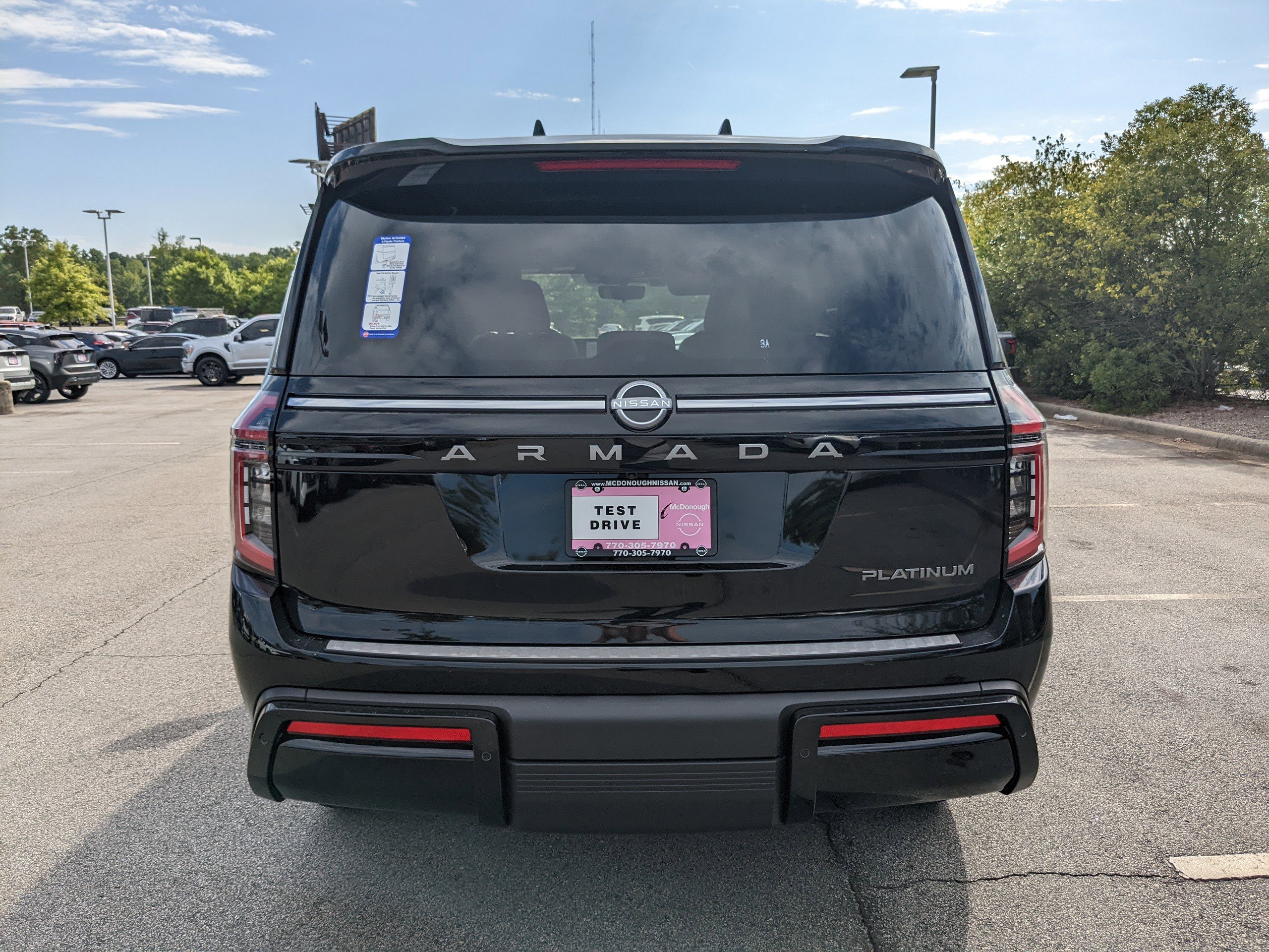 2025 Nissan Armada Platinum photo 3