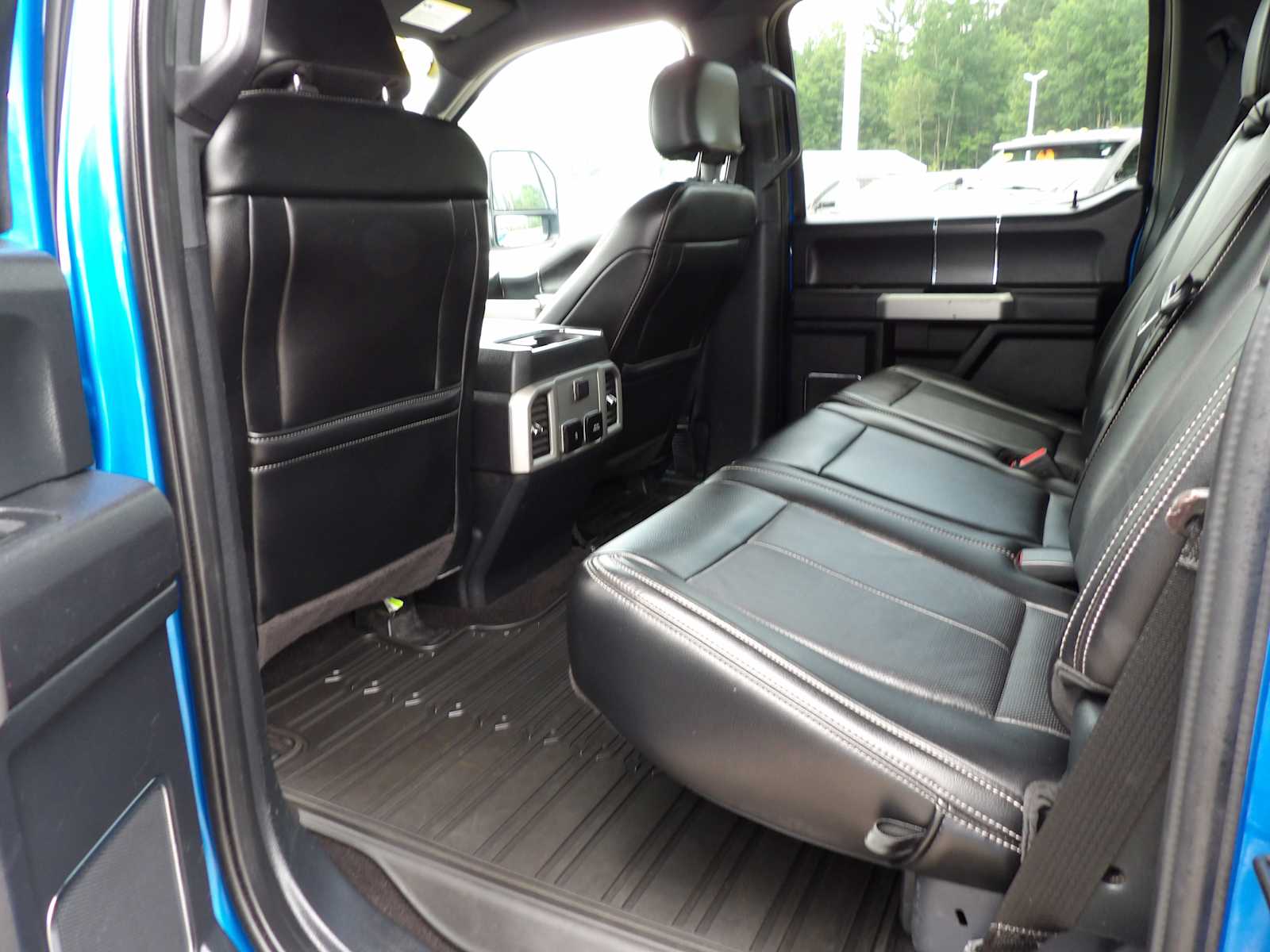 2020 Ford F-150 Lariat photo 12