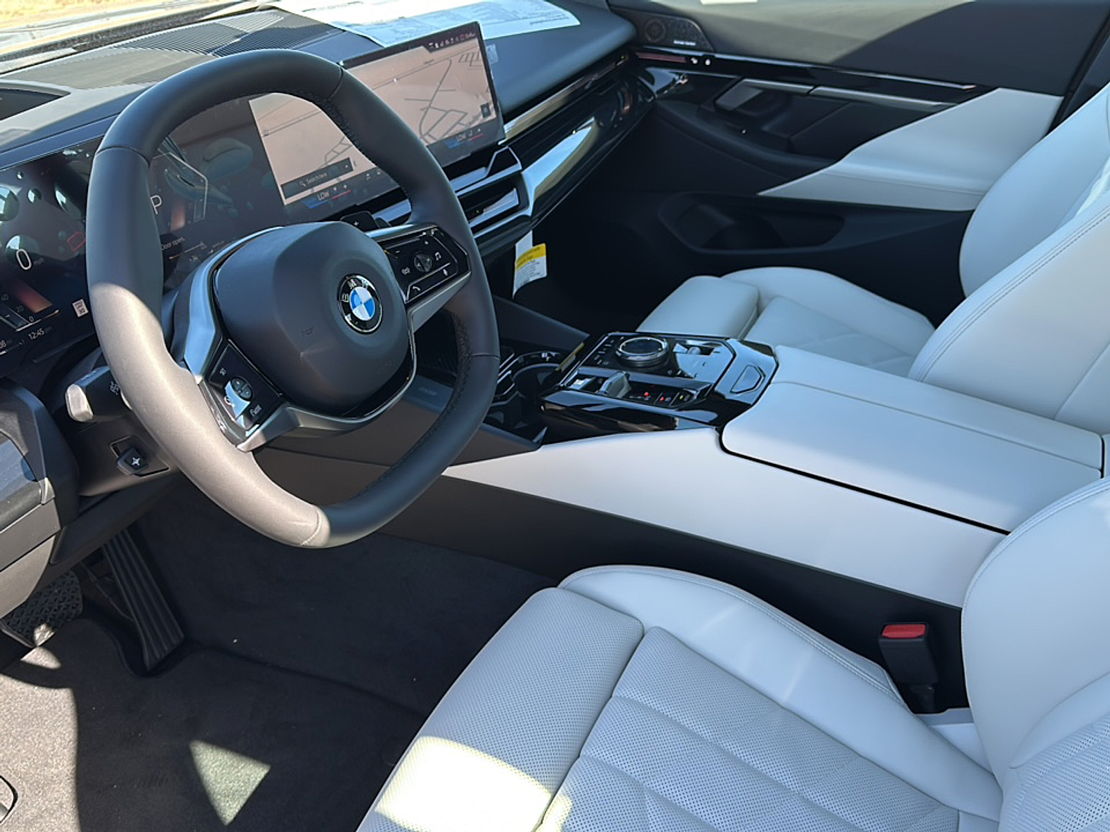 2025 Bmw 530i photo 2