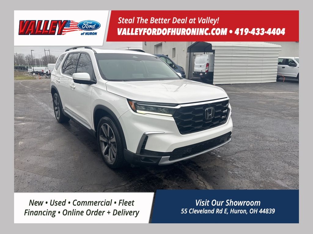 2023 Honda Pilot Elite's photo