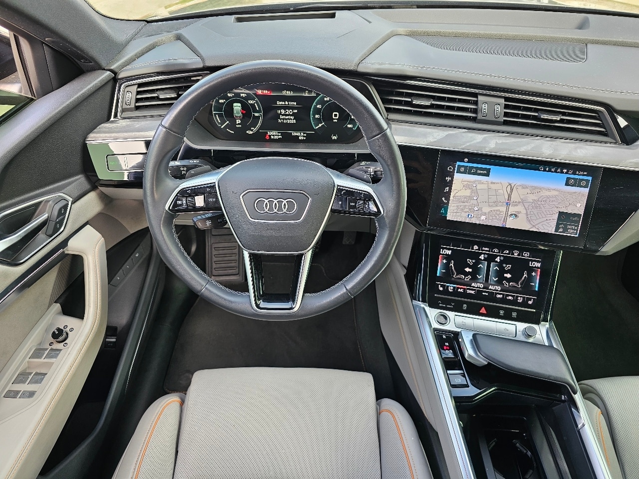 2023 Audi e-tron Prestige photo 5