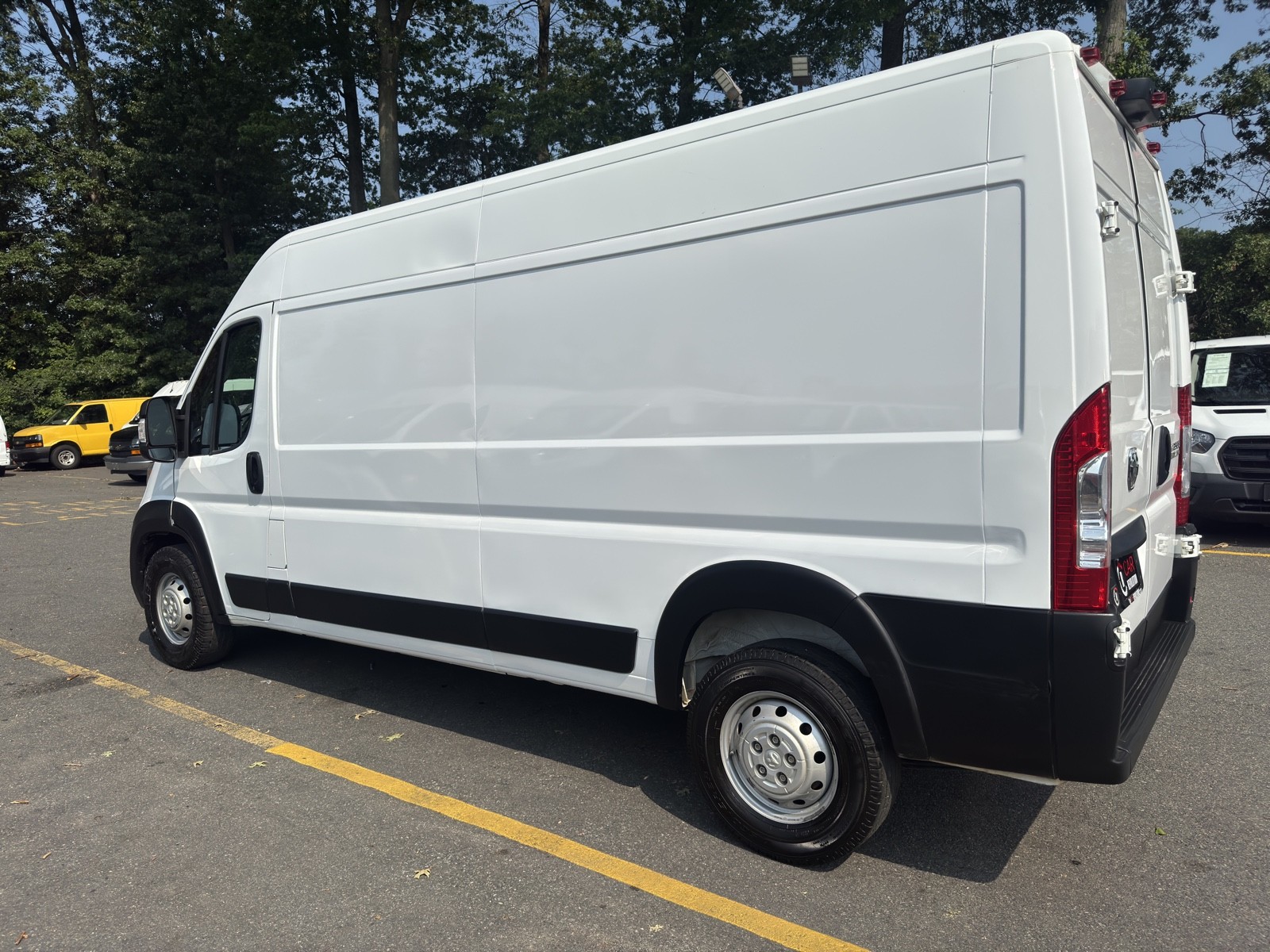 2023 Ram 2500 photo 4