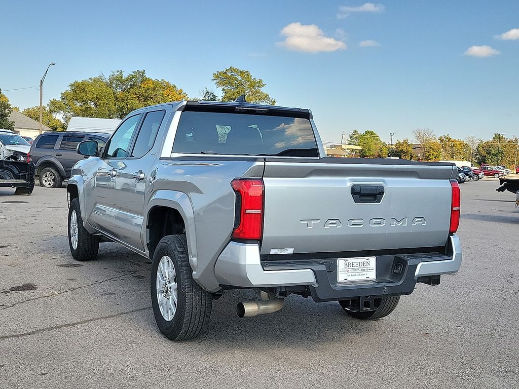 2024 Toyota Tacoma SR5 photo 4
