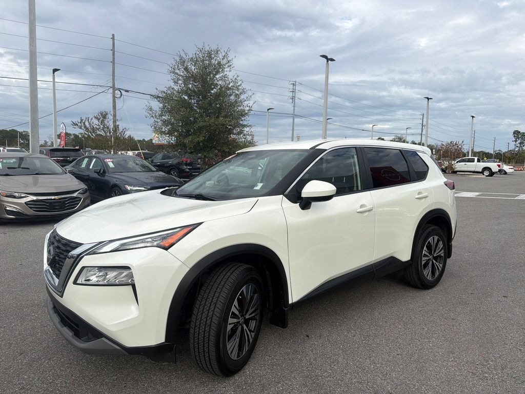 2023 Nissan Rogue SV photo 3