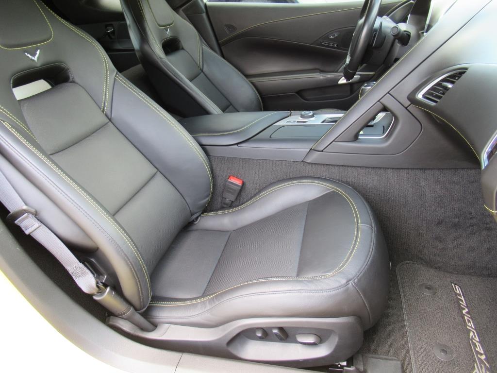 2016 Chevrolet Corvette Stingray Z51 3LT photo 9