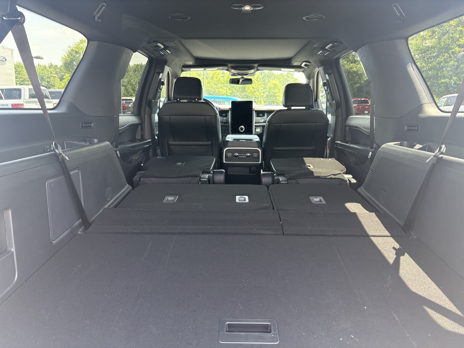 2024 Ford Expedition MAX Limited photo 9