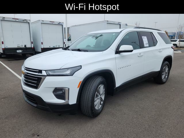 2023 Chevrolet Traverse photo 2