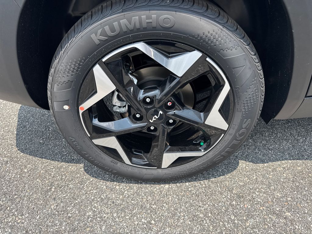 2025 Kia Seltos S photo 16