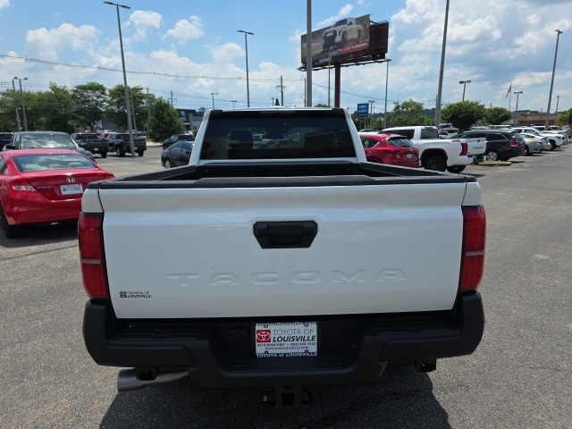 2025 Toyota Tacoma SR XtraCab photo 5