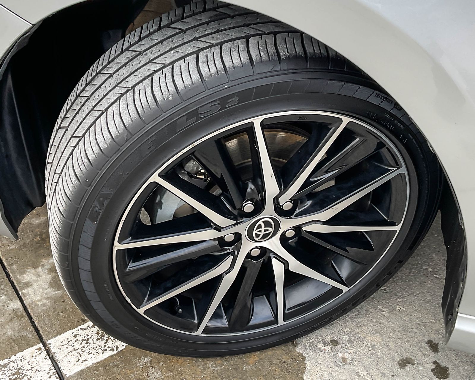 2022 Toyota Camry SE photo 22