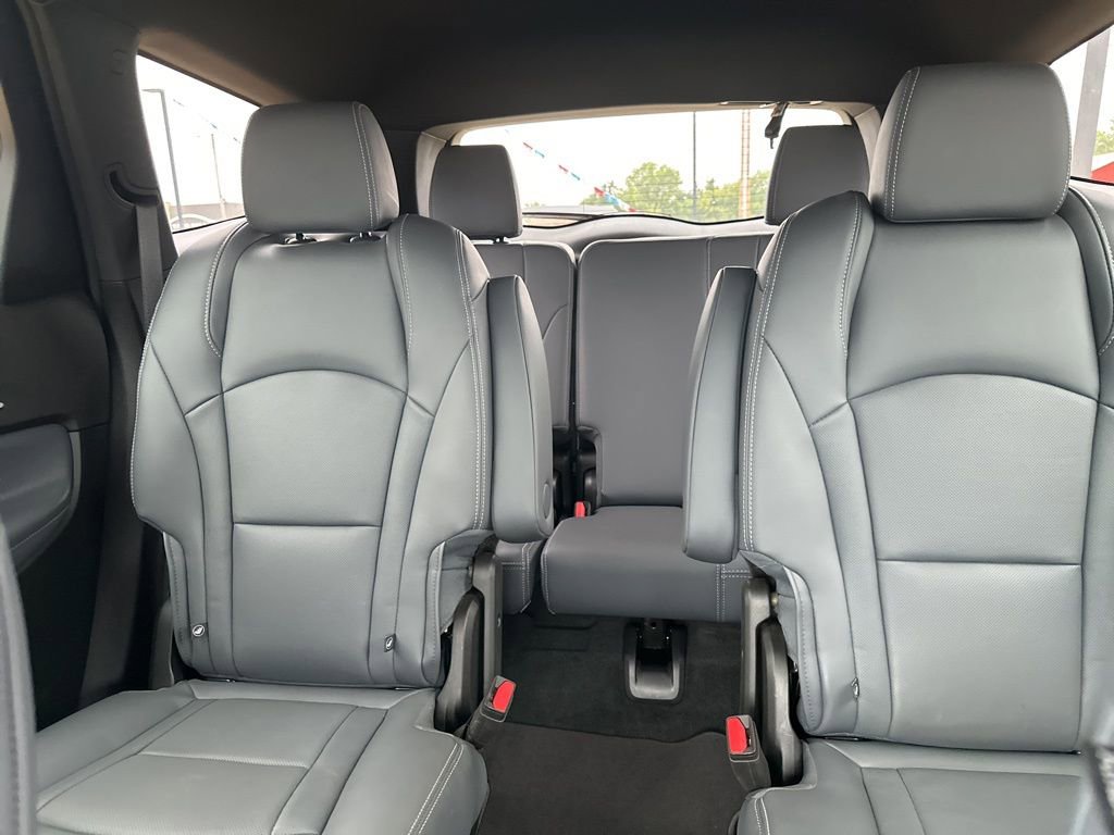 2023 Buick Enclave Essence photo 14